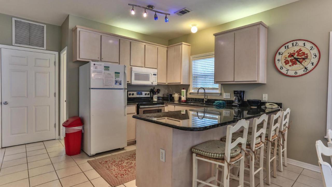 Biglows Bungalow - About A Quarter Mile To Private Neighborhood Beach Access, Pet Friendly, Community Pool Destin Zewnętrze zdjęcie