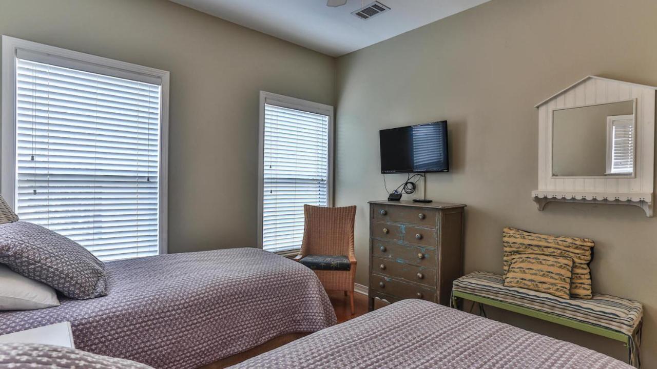 Biglows Bungalow - About A Quarter Mile To Private Neighborhood Beach Access, Pet Friendly, Community Pool Destin Zewnętrze zdjęcie